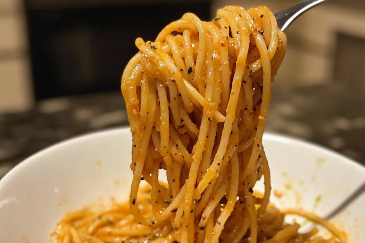 Chrissy Teigen pasta, spaghetti cacio e pepe recipe, creamy spaghetti cacio e pepe, easy cacio e pepe, cacio e pepe with cream of chicken soup